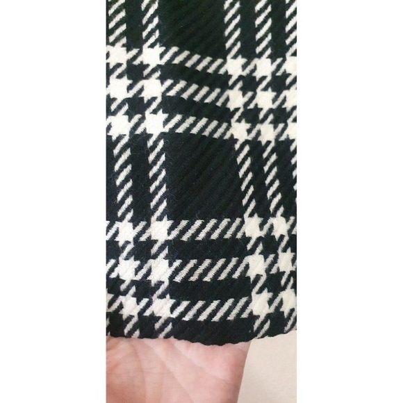 Kate Hill Women’s Petite Zip Sweater, like new never worn. Shell: 100% New Wool - Picture 6 of 8